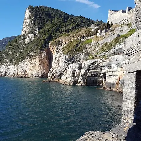 T T House לה ספציה