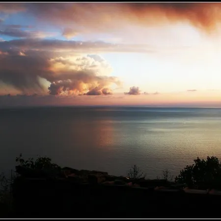 T T House לה ספציה