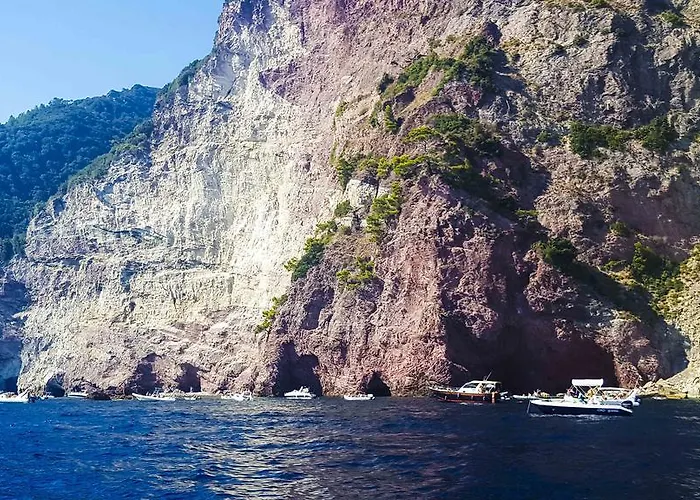 T T House בית נופש